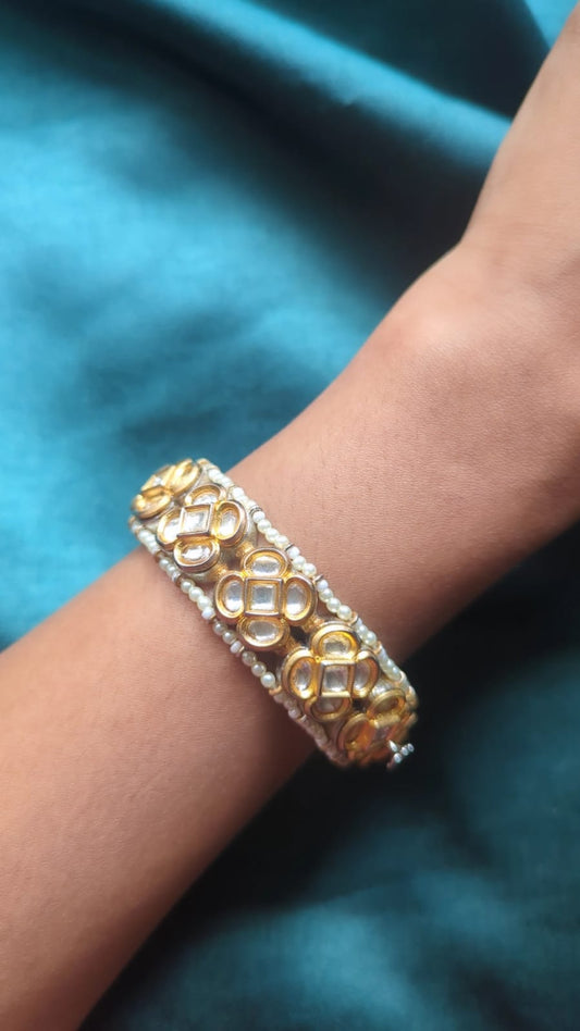 Arshi Jadau Bangle