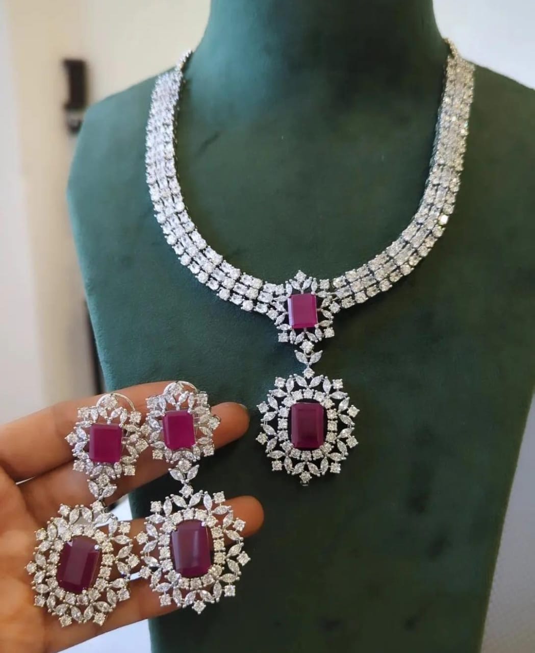 Kalista Ruby Necklace Set