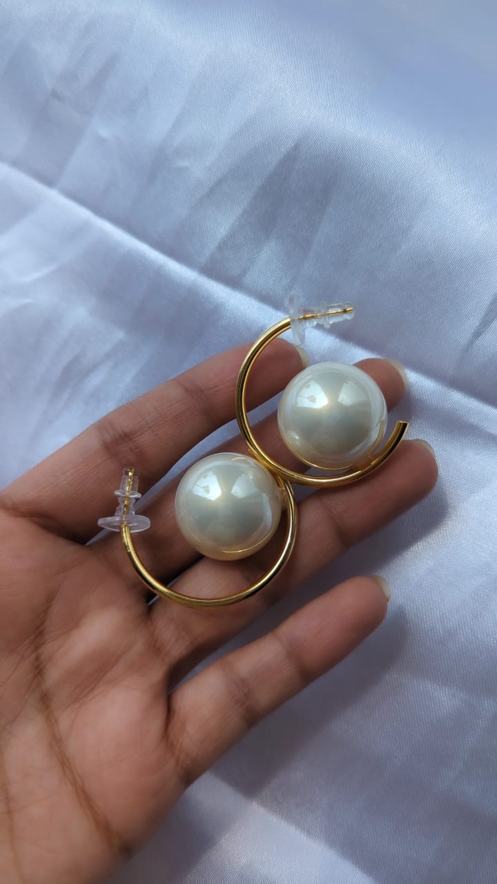Keke Pearl Hoops