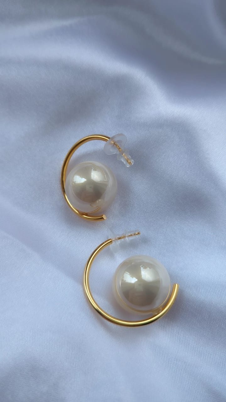 Keke Pearl Hoops