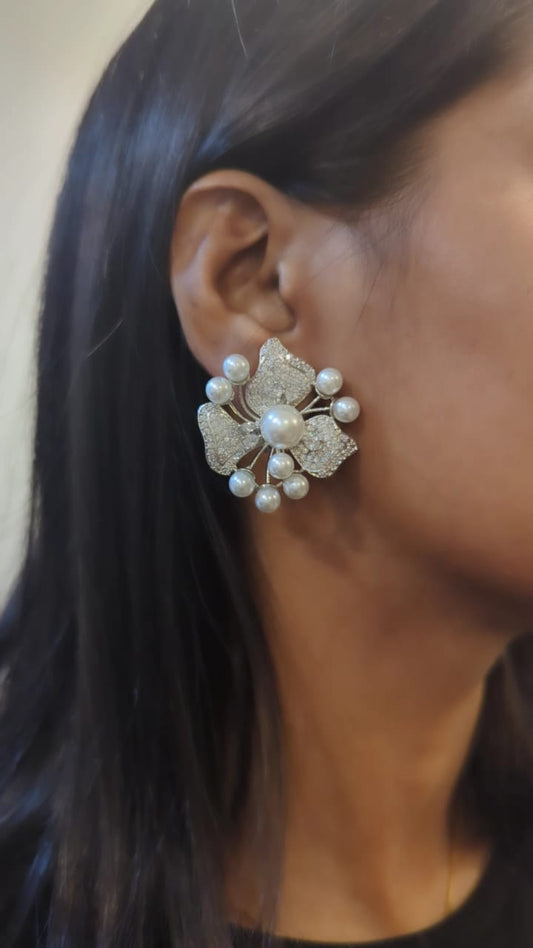 Resha Diamond & Pearl Studs