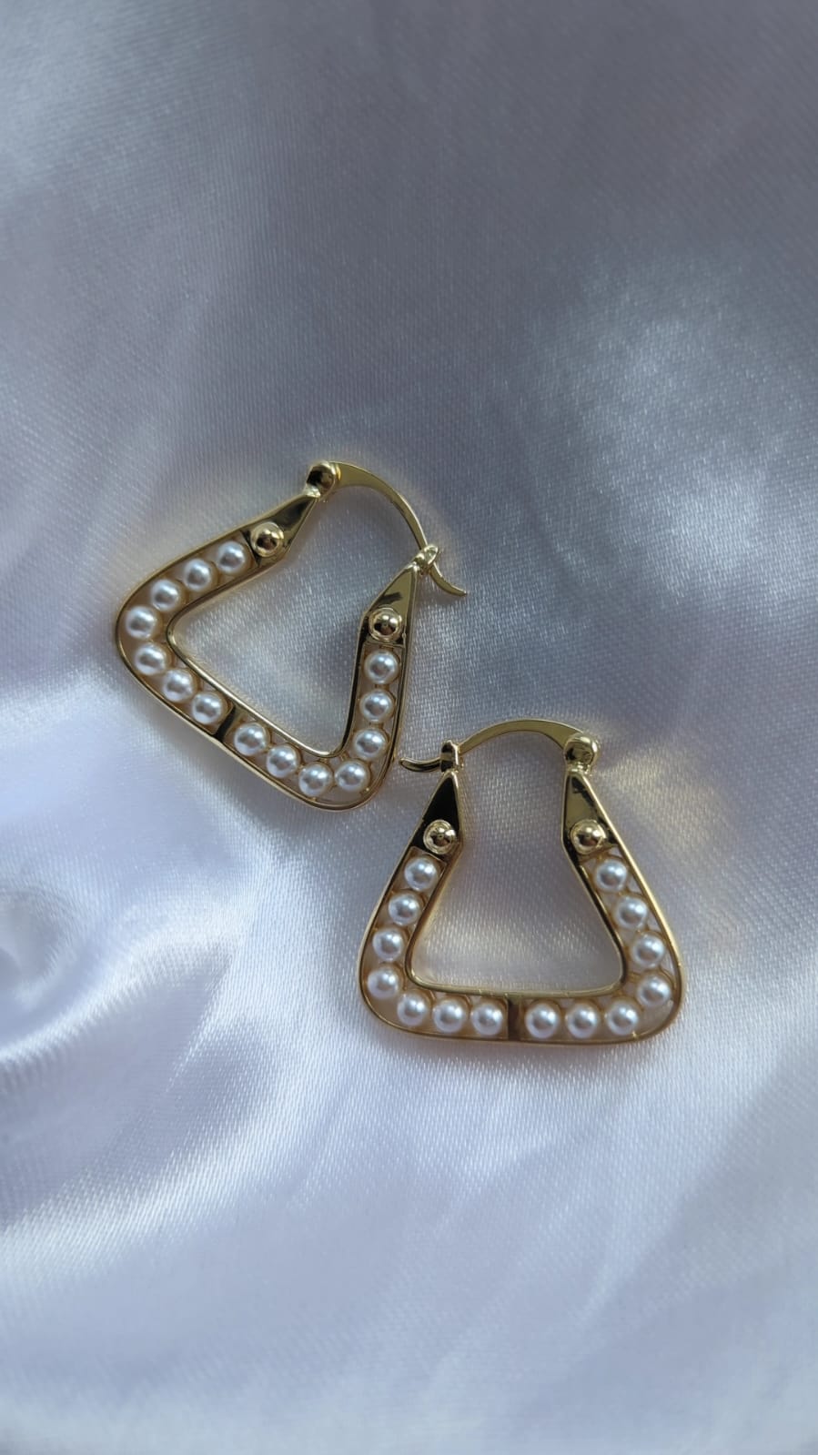 Sheila Pearl Hoops