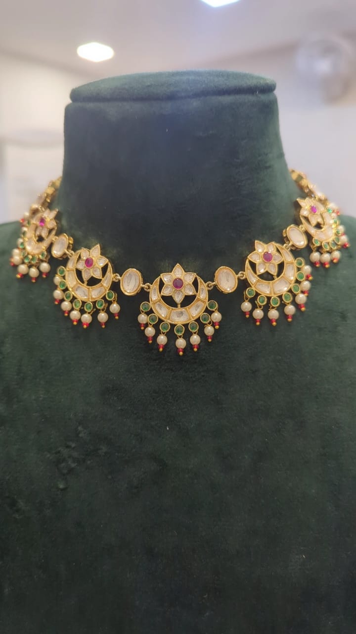 Shrishti Kundan Set