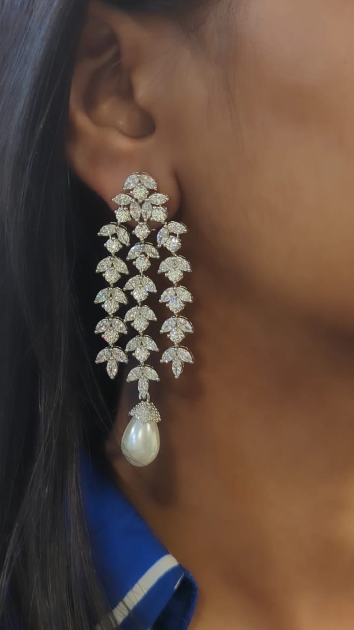 Swarnali Diamond Danglers - Main Image
