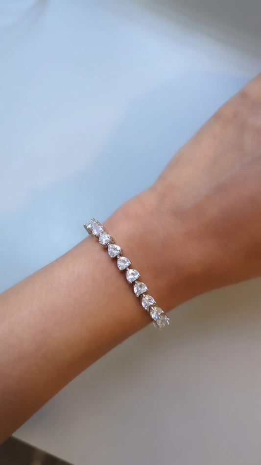Rani Solitaire Tennis Bracelet