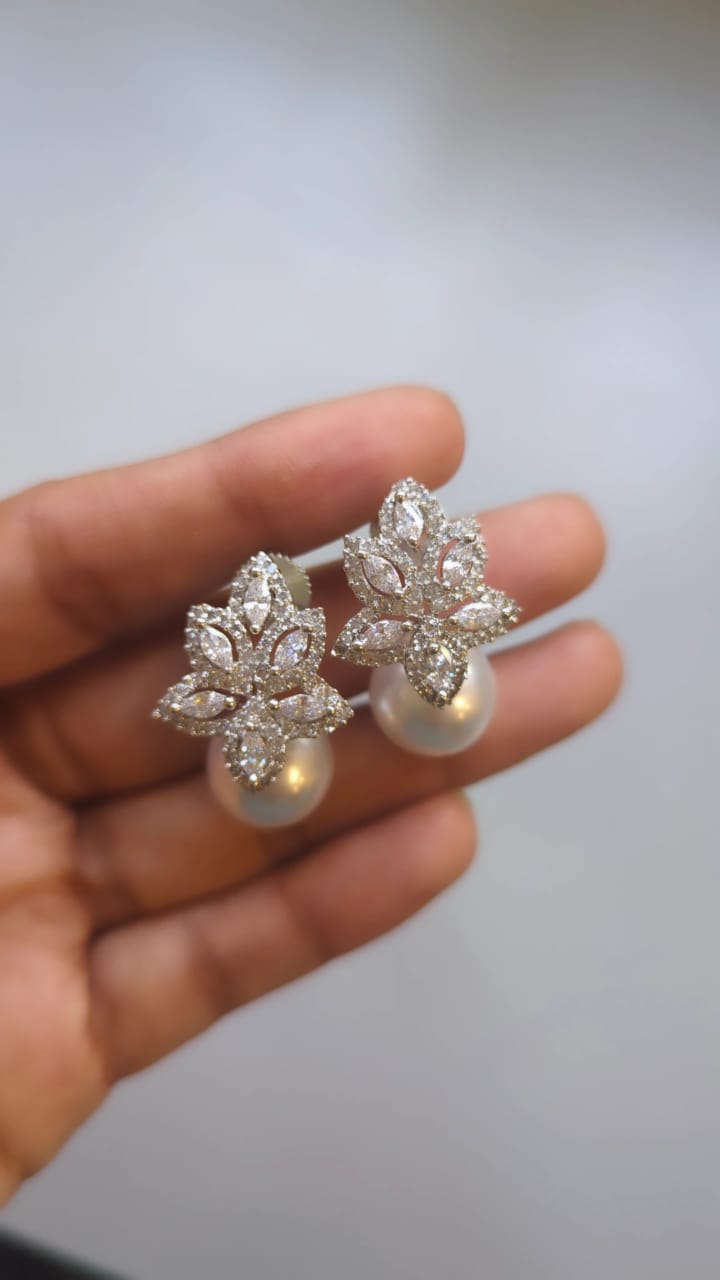 Simran Diamond Earrings