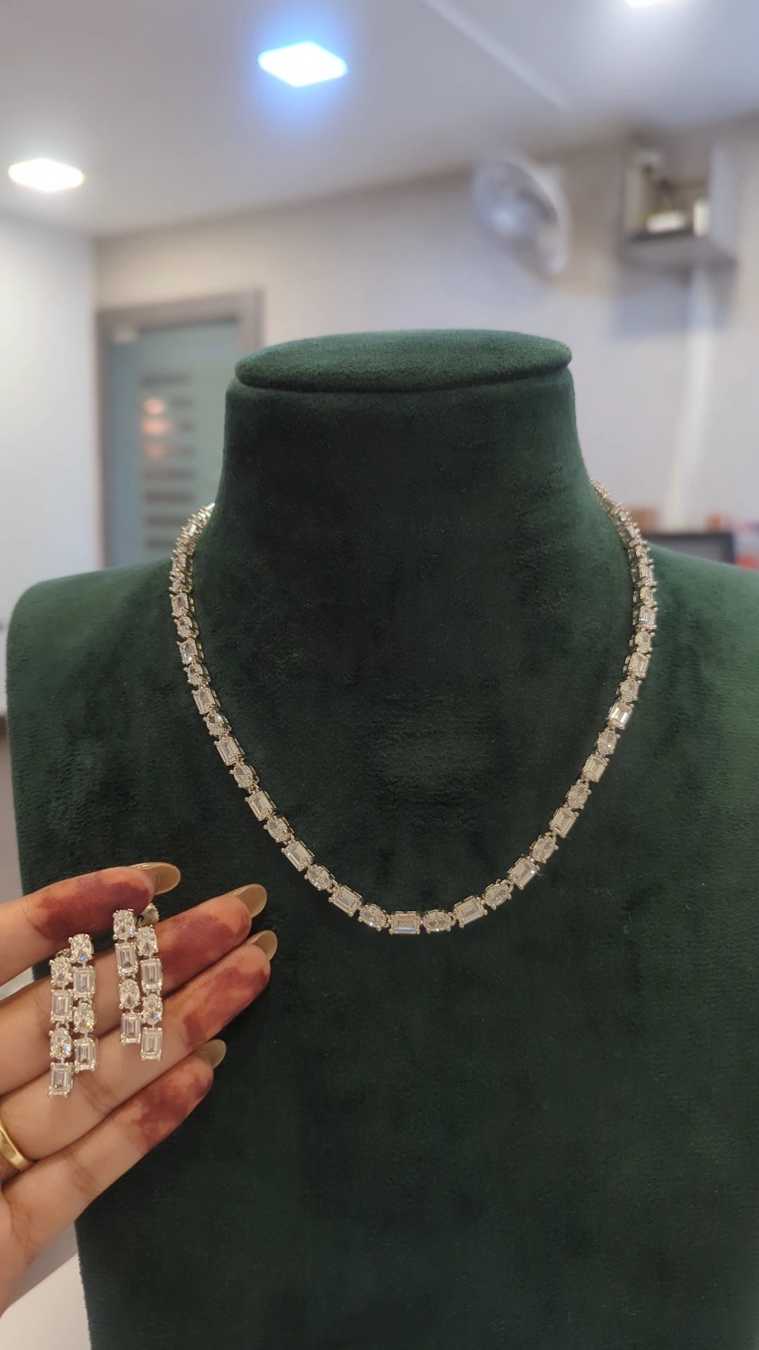 Karnika Diamond Set