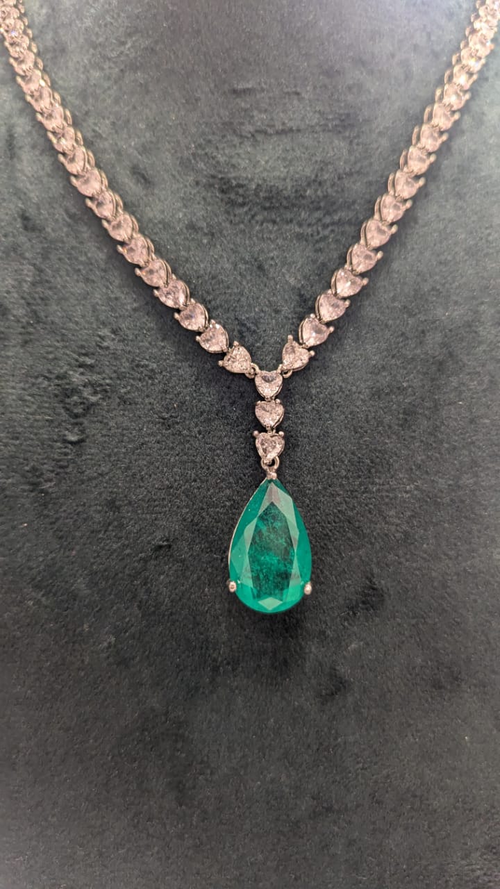 Diya Necklace Set