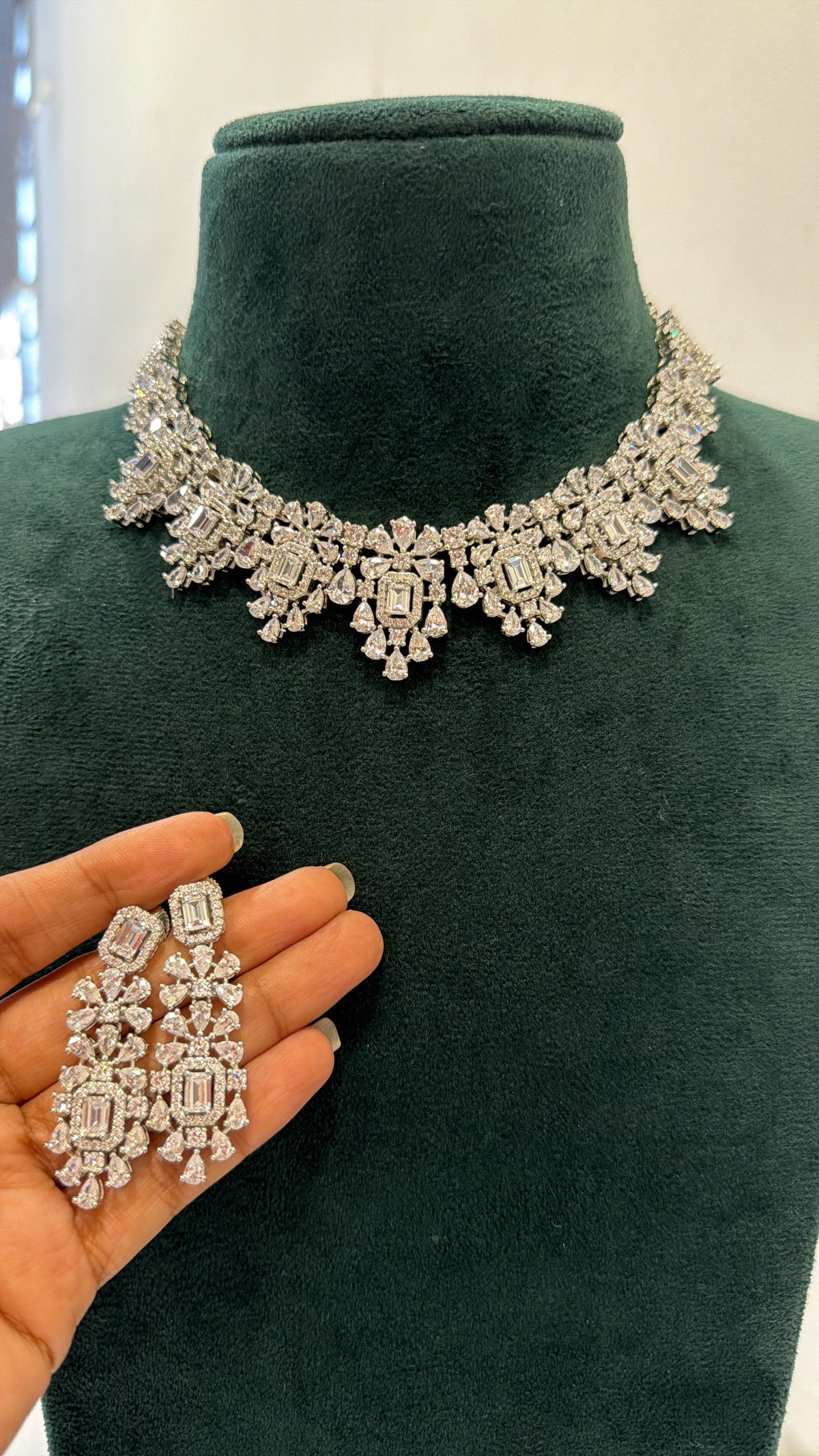 Meghna Diamond Set