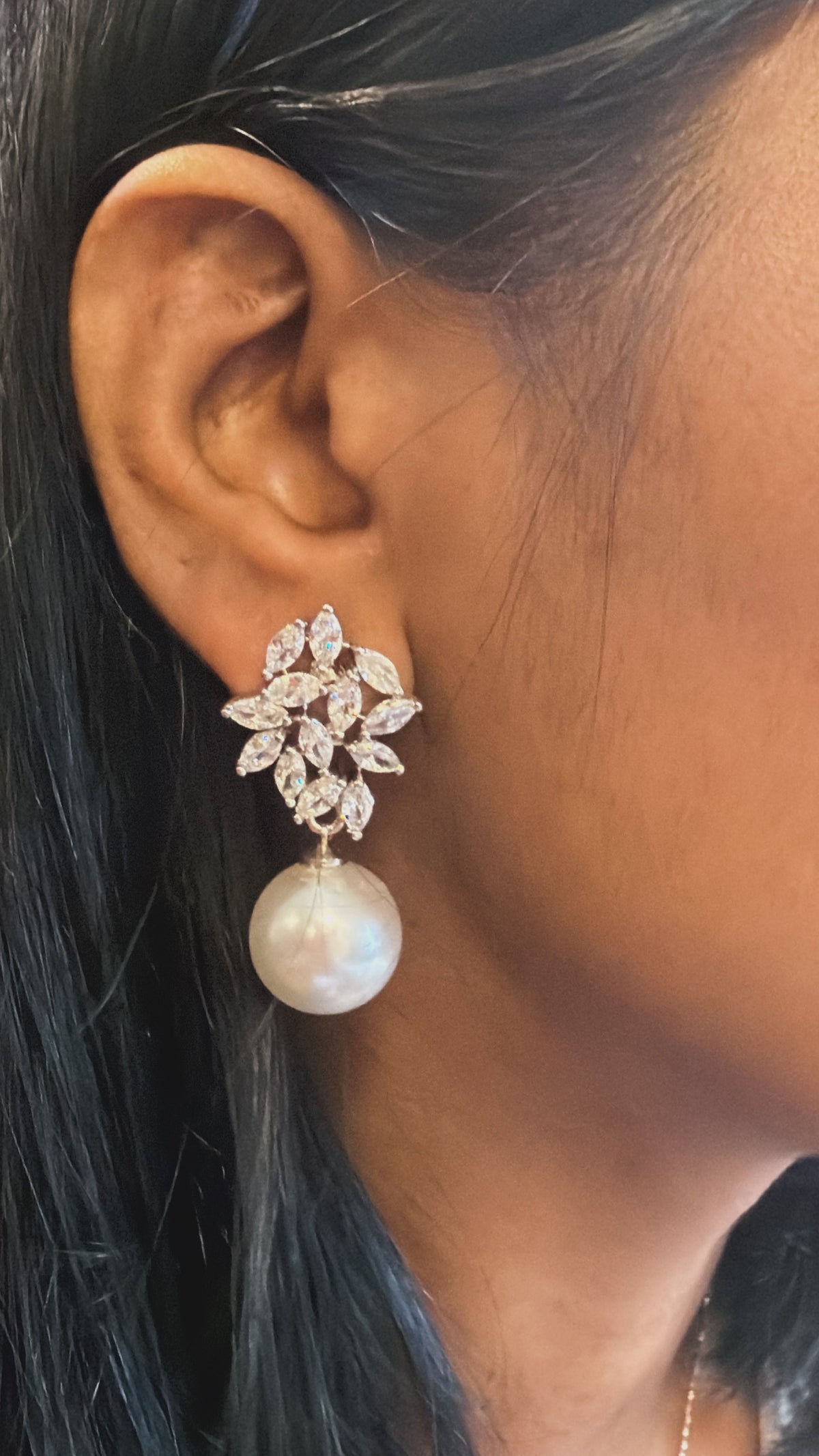 Saanjh Pearl Earrings