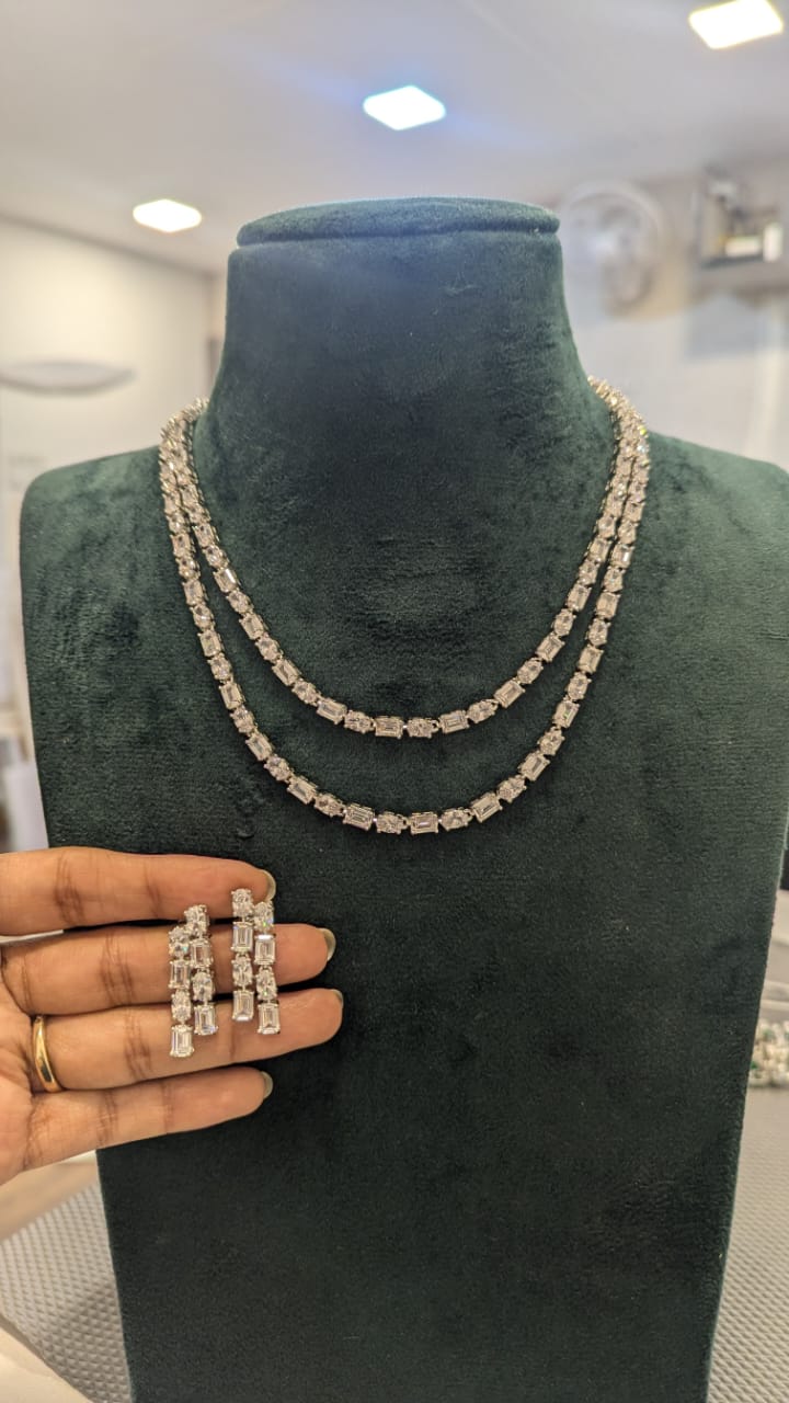 Juhi Diamond Set