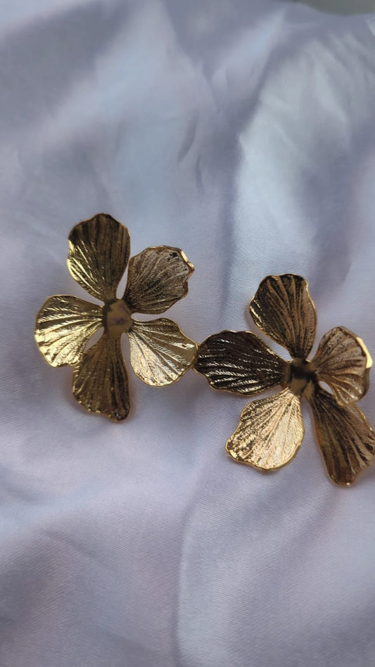 Kiaana Floral Studs