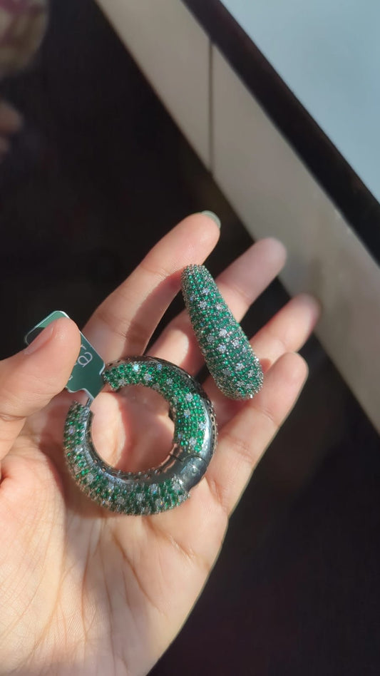 Mona Hoops
