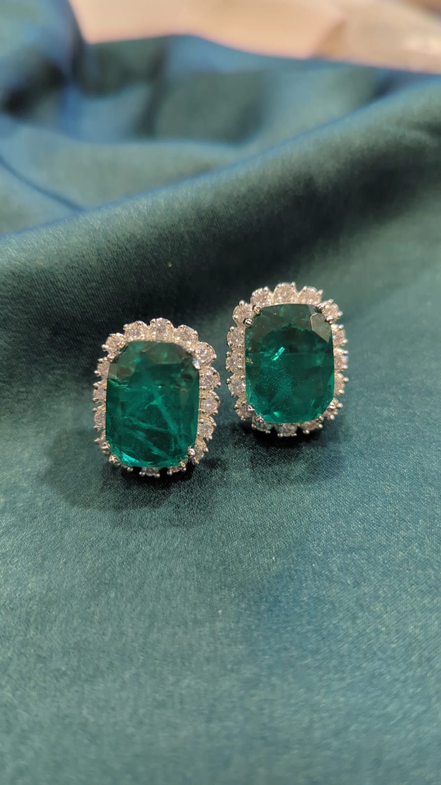 Shaleen Emerald Studs