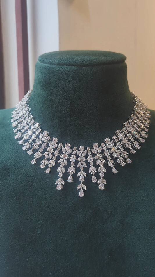 Hitesha Diamond Necklace Set