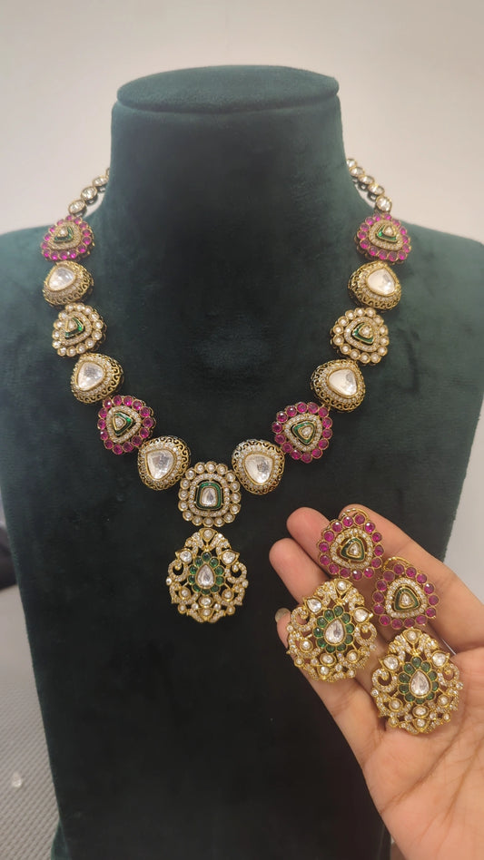 Shubhra Jadau Set